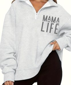 Loose casual sweatshirt, zip-up half-socks, low shoulders, monogrammed